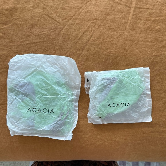 Taylor Acacia bottoms in matcha ribbed spring 2024 - Picture 5 of 5